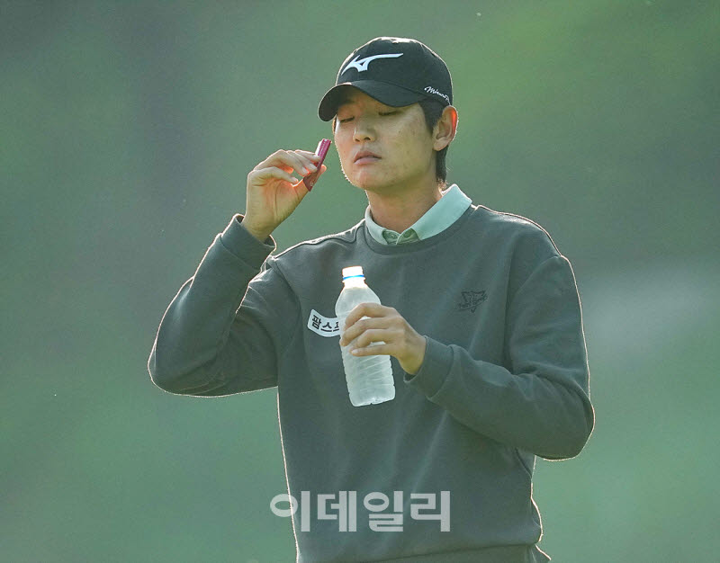 [포토]김나현,장타의 비결은 이것