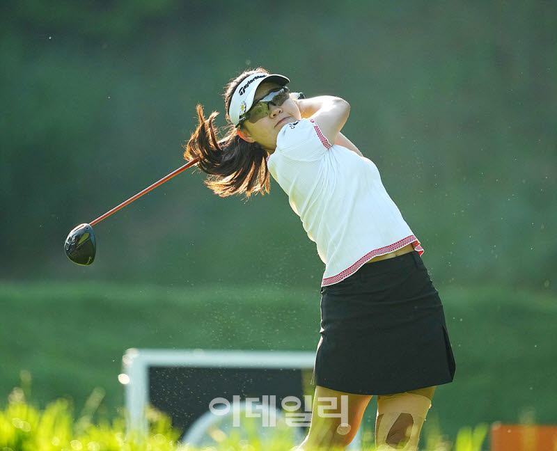 [포토]김소정,최대한 타수를 줄인다