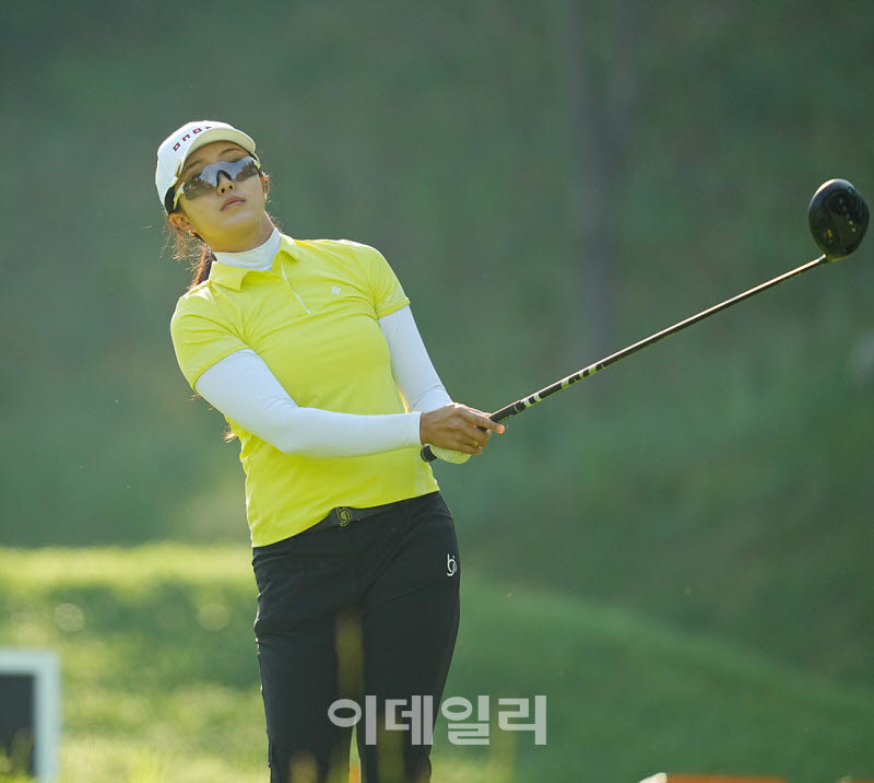 [포토]윤혜림,타구 방향은 정확해