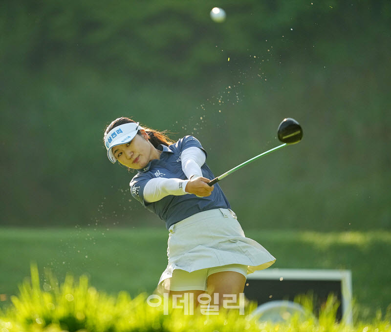 [포토]최가빈,타구 정확한 임팩트