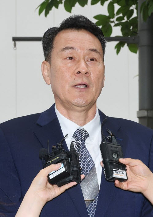 김명수 前합참의장 측 "계엄 당일 취침하려다 처음 알아…의장 철저 배제"