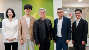 엔비디아 젠슨 황 효과…네이버, 3거래일 상승률 36% 급등