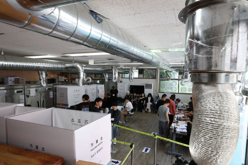 [포토]돼지갈비 대신 투표