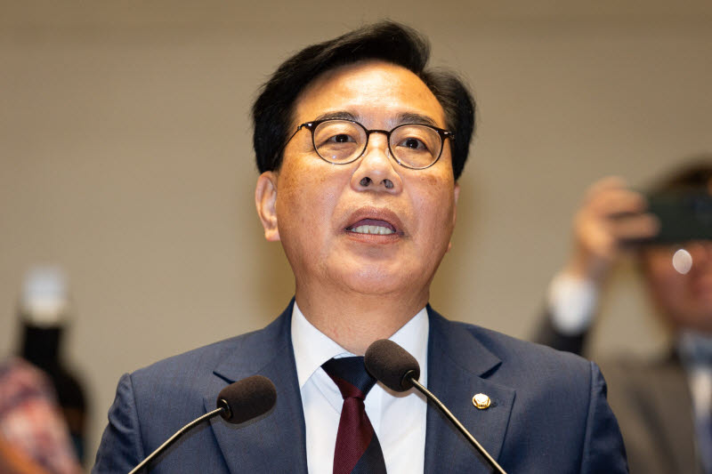 [속보]국힘 송언석 "오늘 원내대표직에서 사임…새출발 필요"