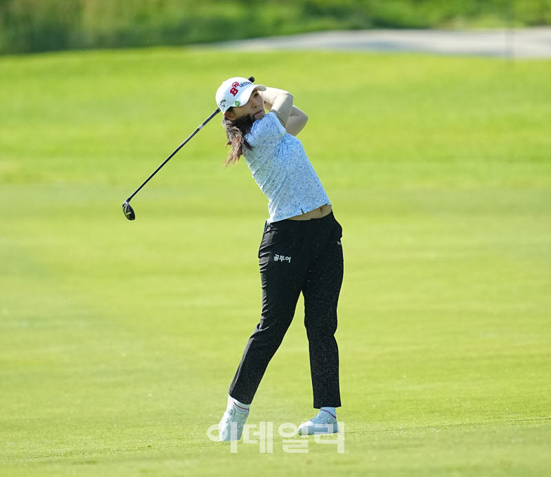 [포토]이지현,버디를 향한 유틸리티샷