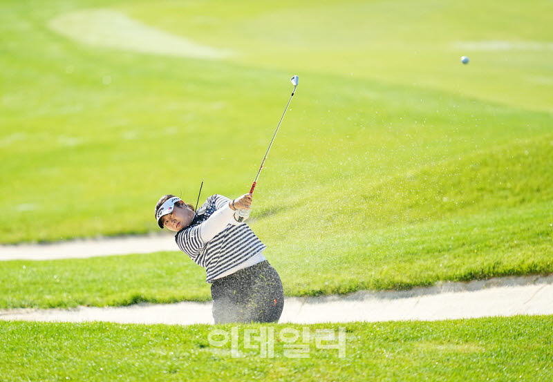 [포토]정소이,폭발하는 벙커샷