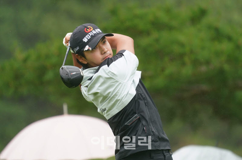 [포토] 이형준, 파워풀한 드라이버샷