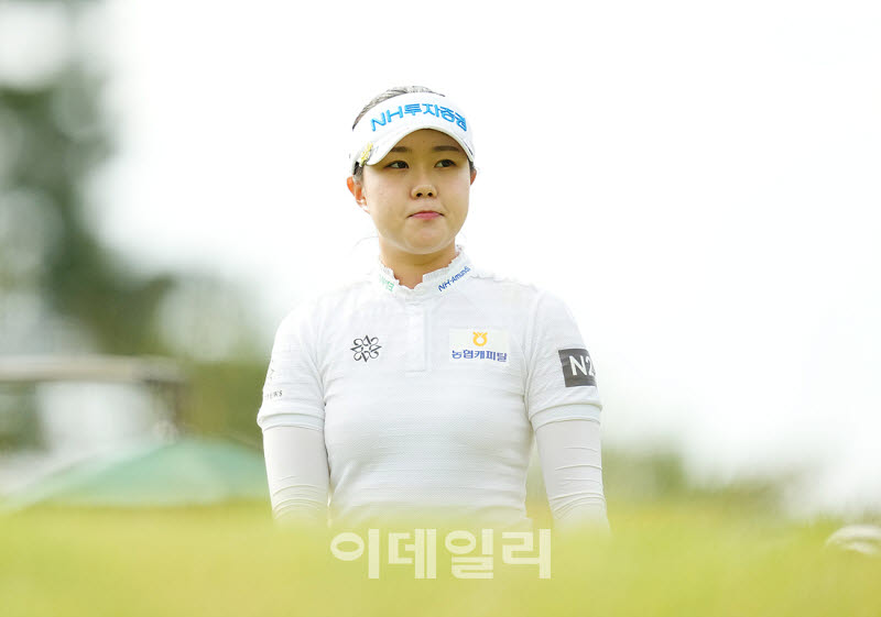 [포토]최정원,공략 방향을 설정한다