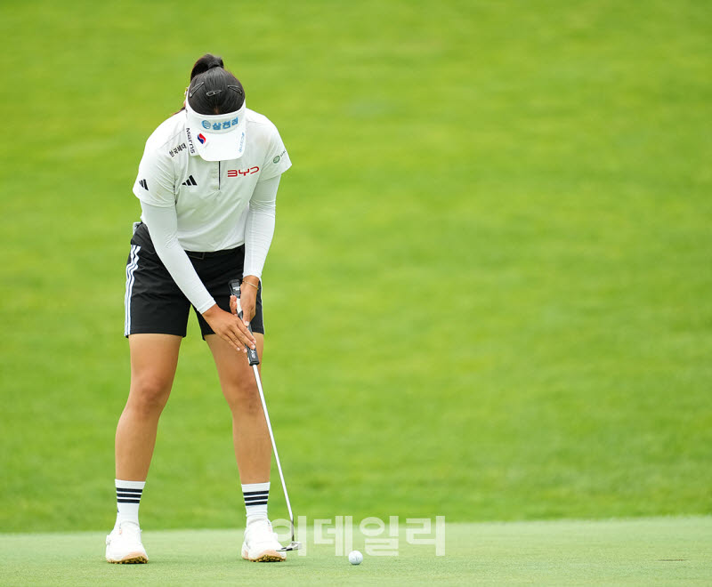 [포토]서교림,첫 홀 버디로 기선 제압