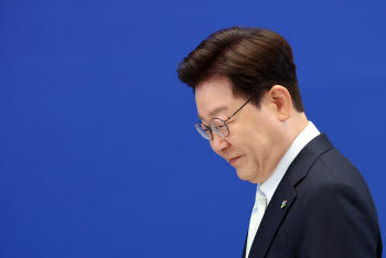[속보] 李 “2026년, ‘대체 불가 대한민국’ 담대한 꿈이 시작된 해로 삼을 것”