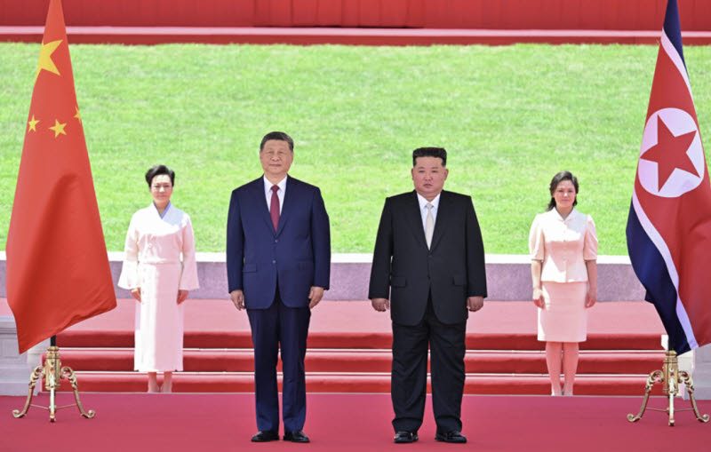 김정은·시진핑, 평양서 환영 만찬 함께…“중요한 합의 도달”