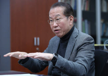 "투표지 부족 사태, 음흉한 부정선거 아냐"…국힘 중진도 선 긋기