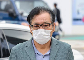 경찰, 건진법사 측근 ‘세무 브로커 의혹’에 서울국세청 압수수색