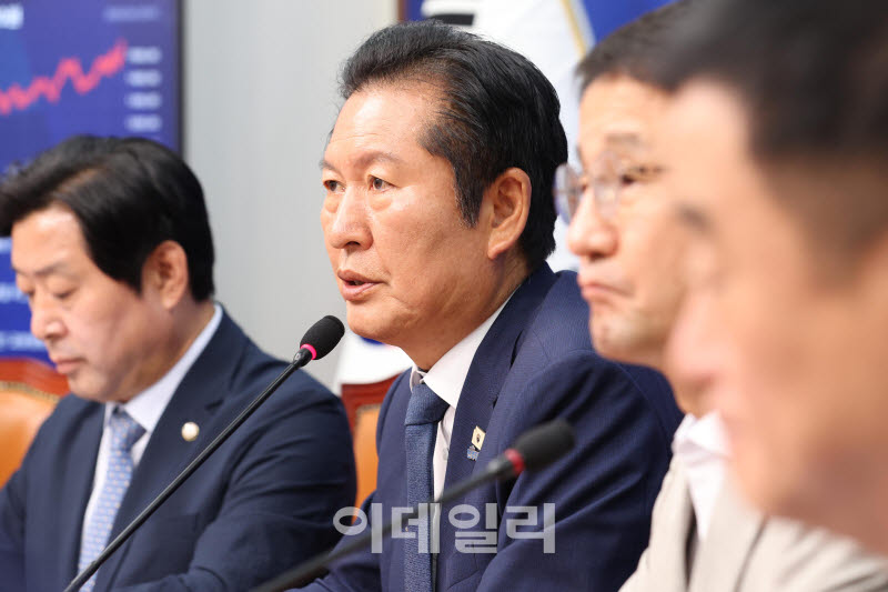 [포토]정청래, '李 대통령 지선 평가, 인식에 공감'