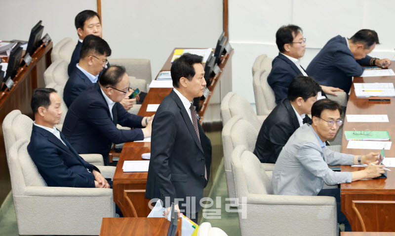 [포토]제336회 정례회'에 참석하는 오세훈 시장