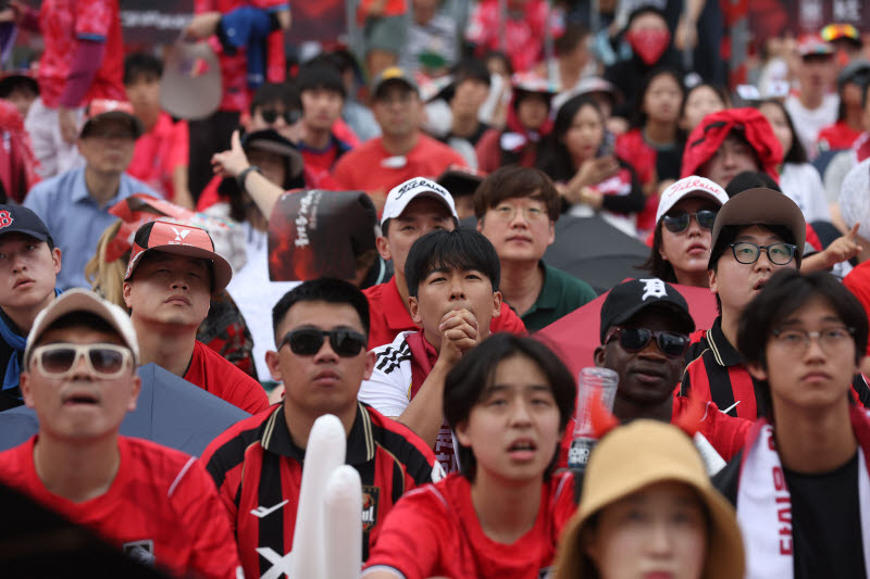[포토]북중미월드컵 체코전 '승리가 간절해'