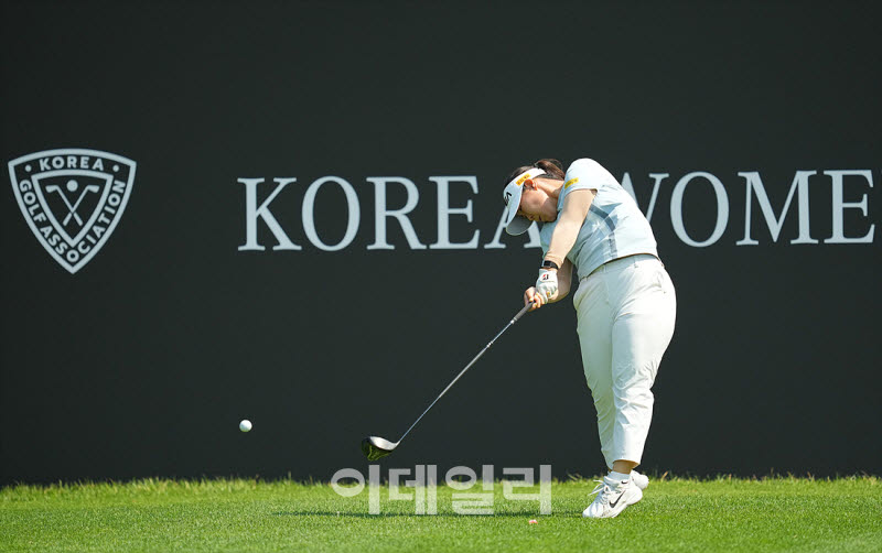 [포토]박서진,파워풀 첫 티샷