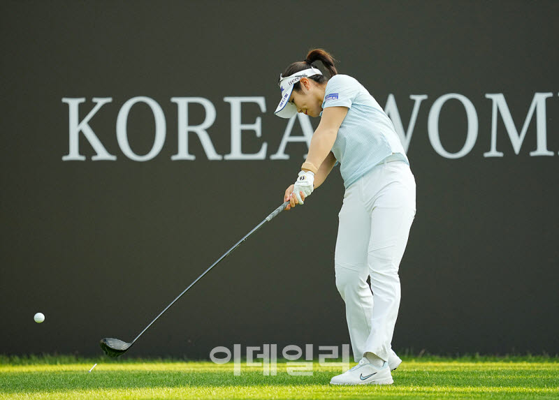 [포토]이소영,간결한 티샷 임팩트