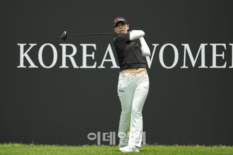 [포토]이지현,유연한 첫 티샷
