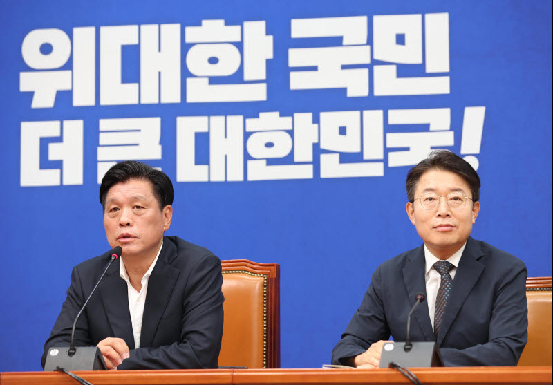 [포토]조승래, '전당대회...8월17일 대전에서 개최 준비 중'
