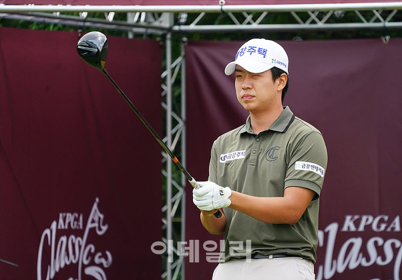 [포토] 정유준, 신중한 에이밍으로 시작