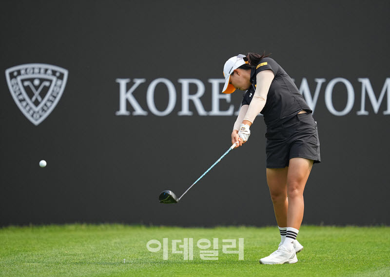 [포토]박예지,중앙 향한 임팩트