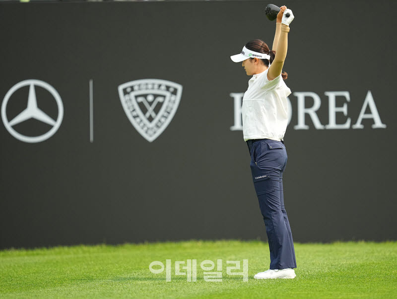 [포토]윤수아,시원하게 몸풀기