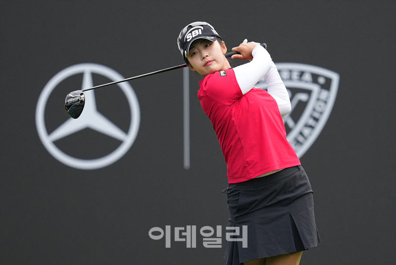 [포토]김지윤,야무지게 연습해요
