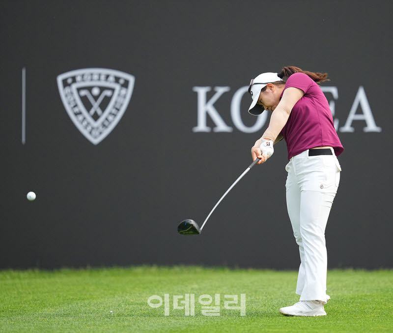[포토]유서연,힘찬 첫 임팩트