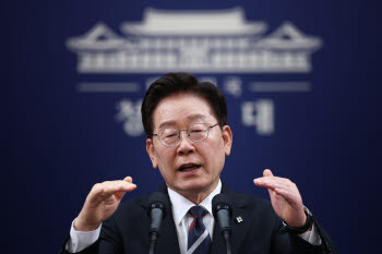 李대통령 “재난 예방 철저히 대비한 부처엔 상응하는 보상 필요”