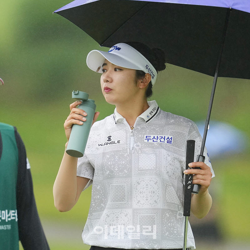 [포토]박혜준,수분 보충해요