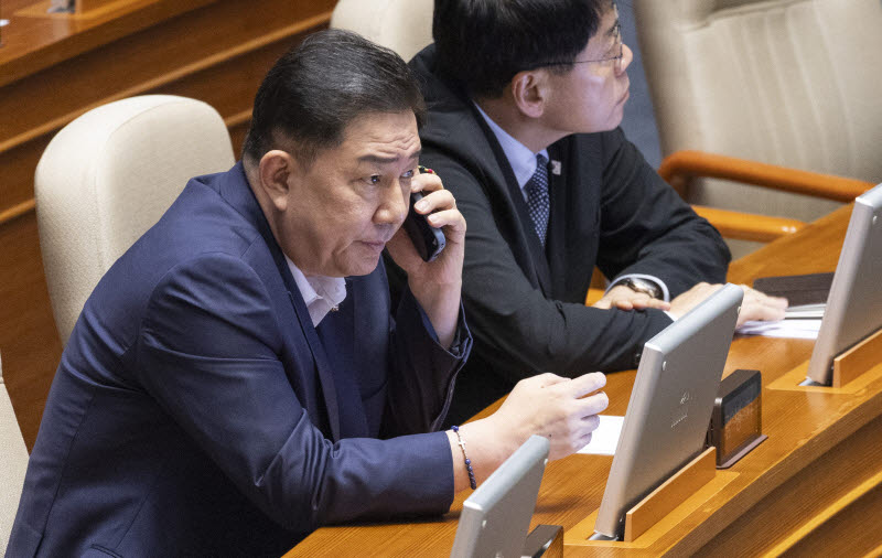 경찰, 김병기 수사 10개월째…"최대한 신속하게 마무리"