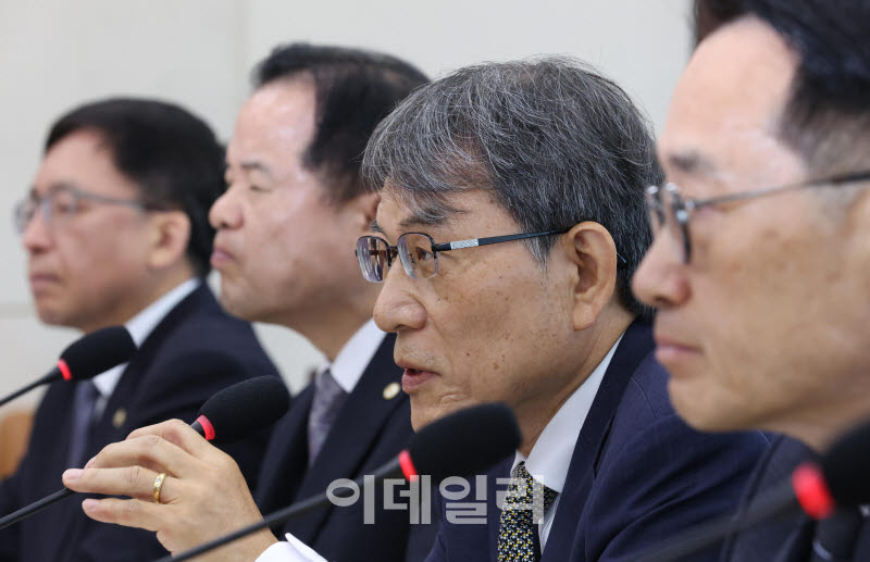 [포토]'답변하는 노태악 전 선관위원장'