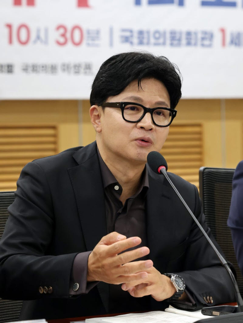한동훈 “선관위 사태 관련 ‘원포인트 개헌’? 李, 유체이탈 입장 안돼”