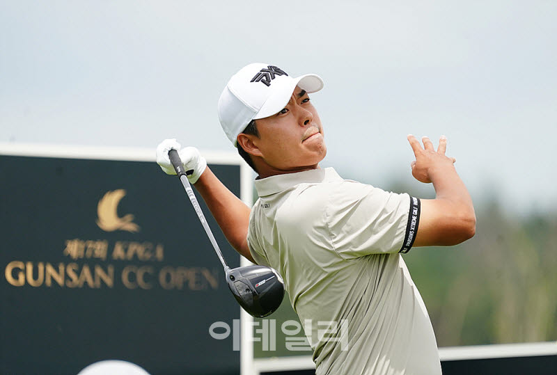 [포토] 신상훈, 춤추는 드라이버