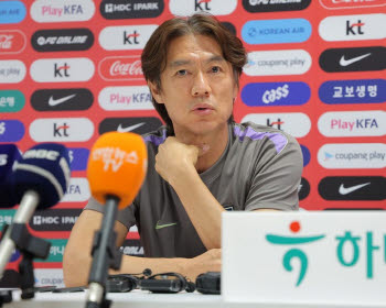'여전히 아리송' 홍명보 "체력엔 문제없었는데...답 못 찾았다"[북중미월드컵]