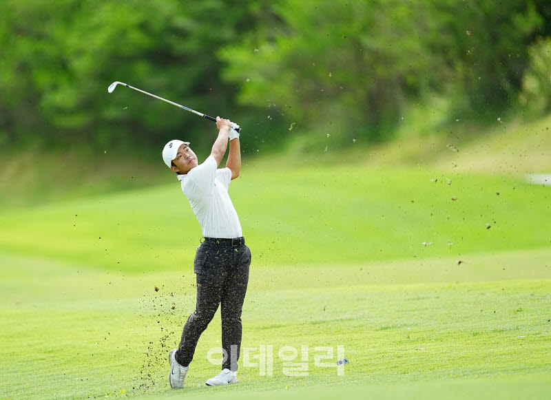 [포토]김태양,그린에 올라가라
