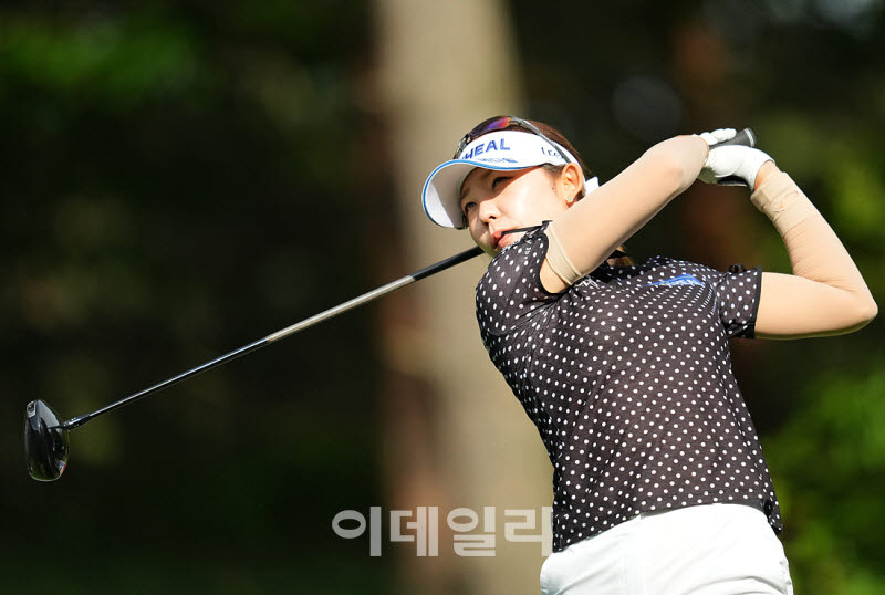 [포토]배소현,시즌 첫 승을 향하여