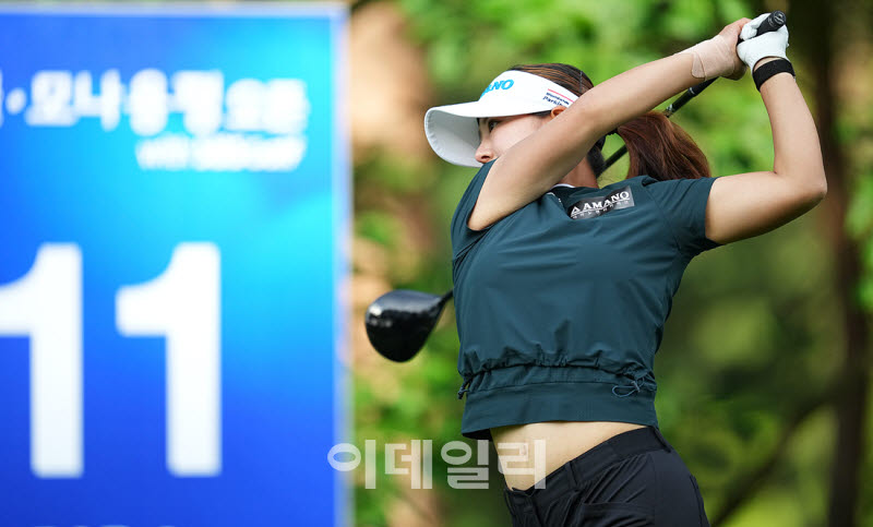 [포토]김리안,연속 버디를 향하여