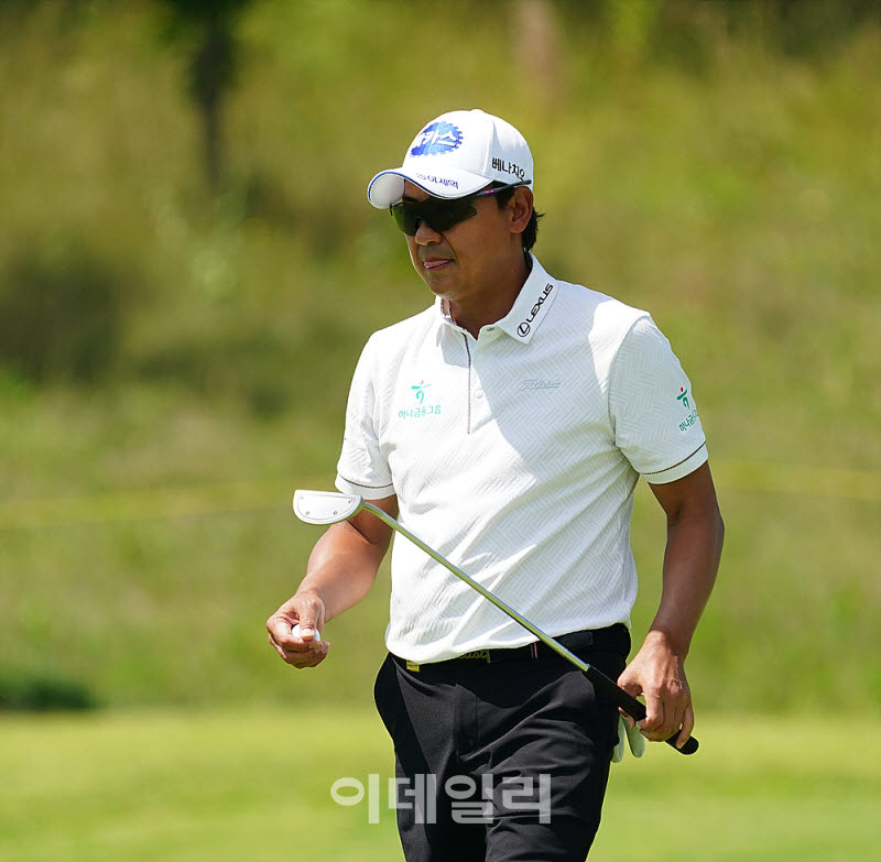 [포토] 박상현, 날카로운 숏게임으로 만회하며 홀아웃