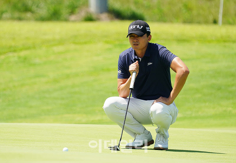 [포토] 이성호, 신중하게