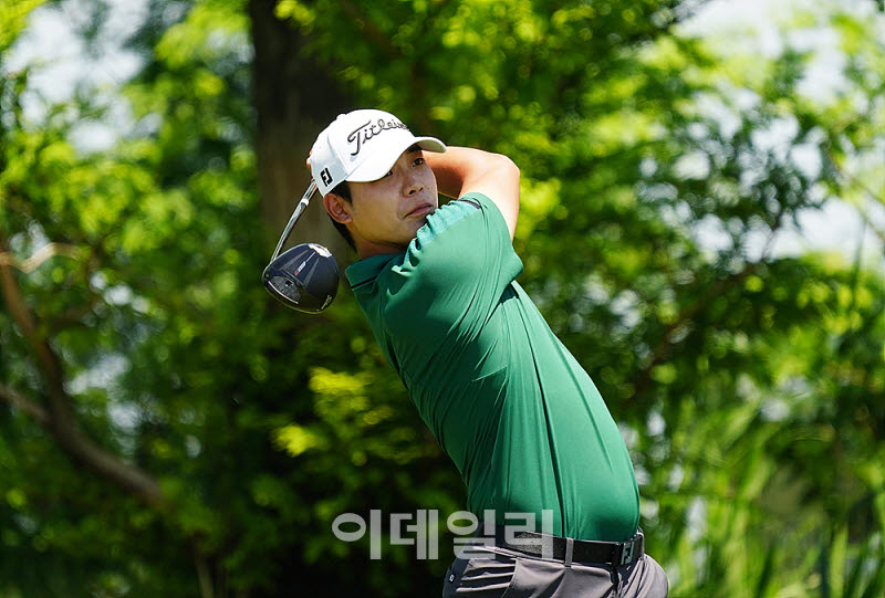 [포토] 안지민, 파워풀한 드라이버샷
