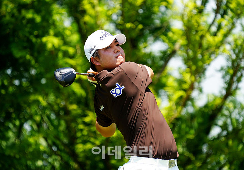 [포토] 장유빈, 파워샷으로 3연속 우승에 도전한다