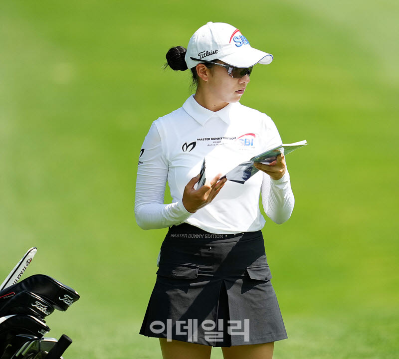 [포토]강민진,공략 거리를 계산해요