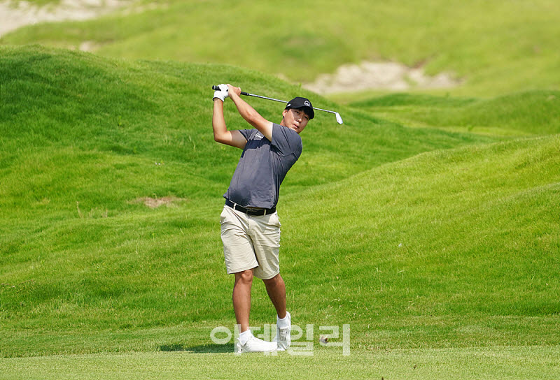 [포토] 이승찬, 정교한 샷으로 날린다
