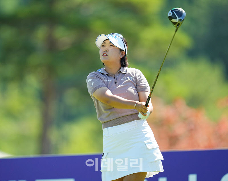 [포토]홍진영,페어웨이로 가라