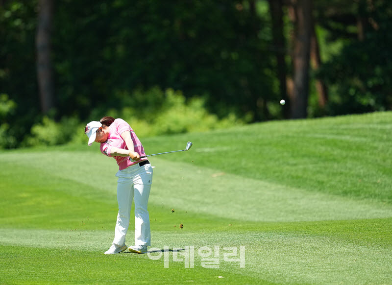[포토]유서연,강력한 아이언 임팩트