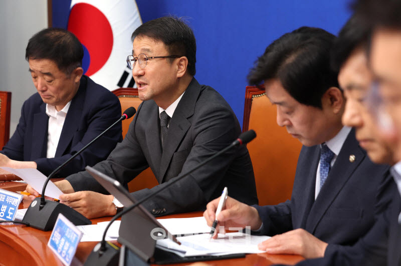 [포토]모두발언하는 한병도 대표 직무대행