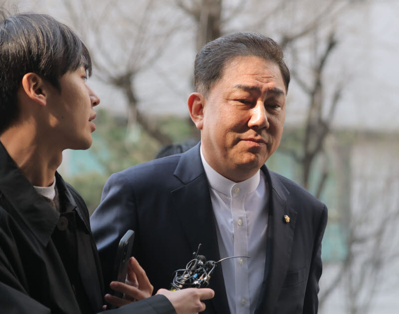 '13개 의혹' 김병기 수사 막바지…"쪼개기 없이 한번에 결론"