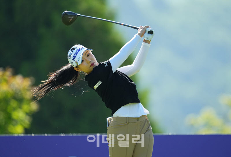 [포토]이채은,첫 티샷은 정교하다